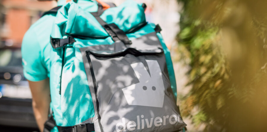 Intégrer Deliveroo et Uber Eats à sa caisse : bonne ou mauvaise idée pour les restaurateurs ?