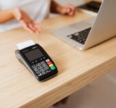 Pack caisse + logiciel : comparer les solutions d’encaissement clé en main de TEG France